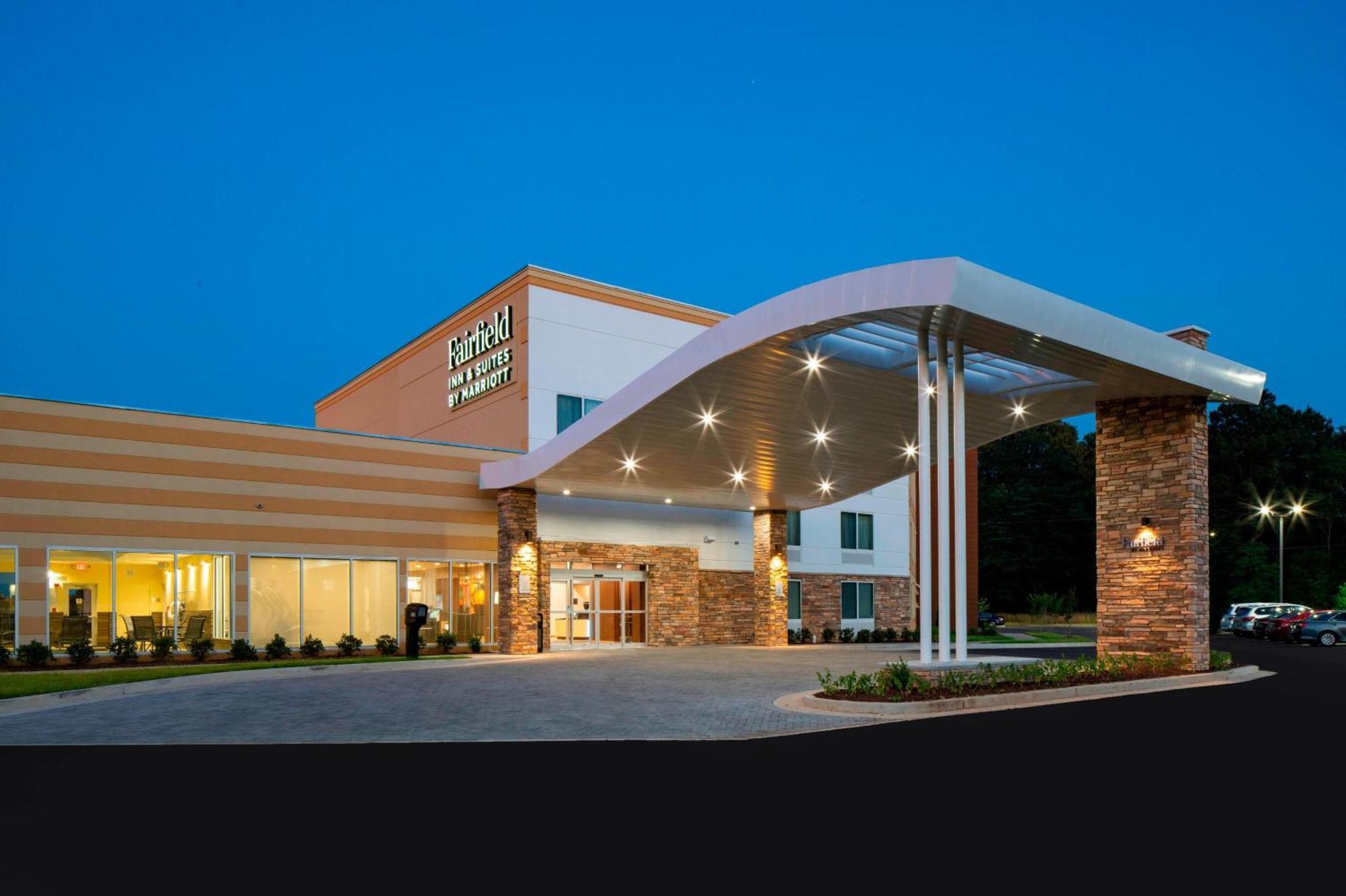 Fairfield Inn & Suites By Marriott Batesville Exterior photo
