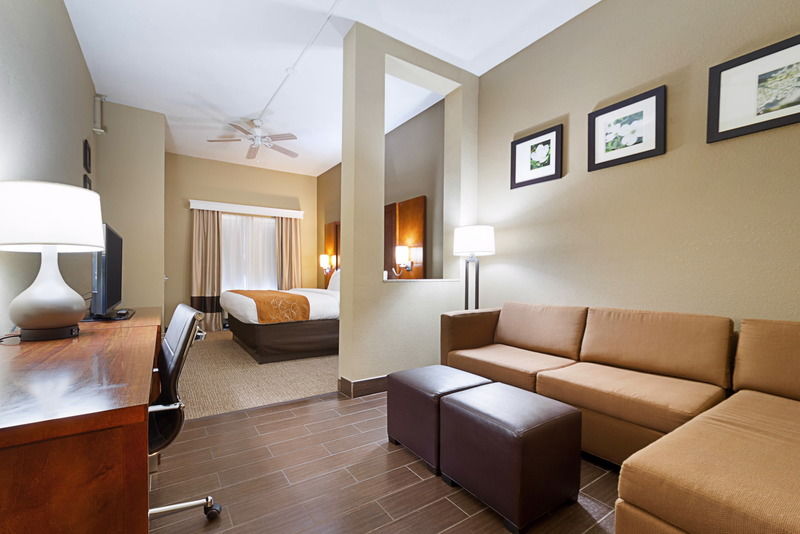 Fairfield Inn & Suites By Marriott Batesville Exterior photo