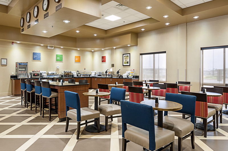 Fairfield Inn & Suites By Marriott Batesville Exterior photo